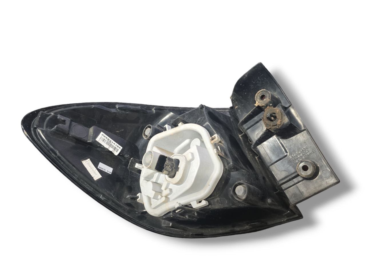 FANALE POSTERIORE DESTRO ALOGENO RENAULT CAPTUR (2013 - 2019) Cod : 265509762R - F&P CRASH SRLS - Ricambi Usati