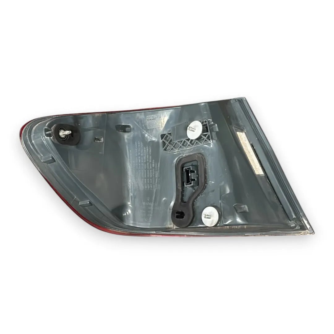 Dettaglio Fanale posteriore destro BMW Serie 5 F10 dal 2013 cod. 184080-02 - foto 2