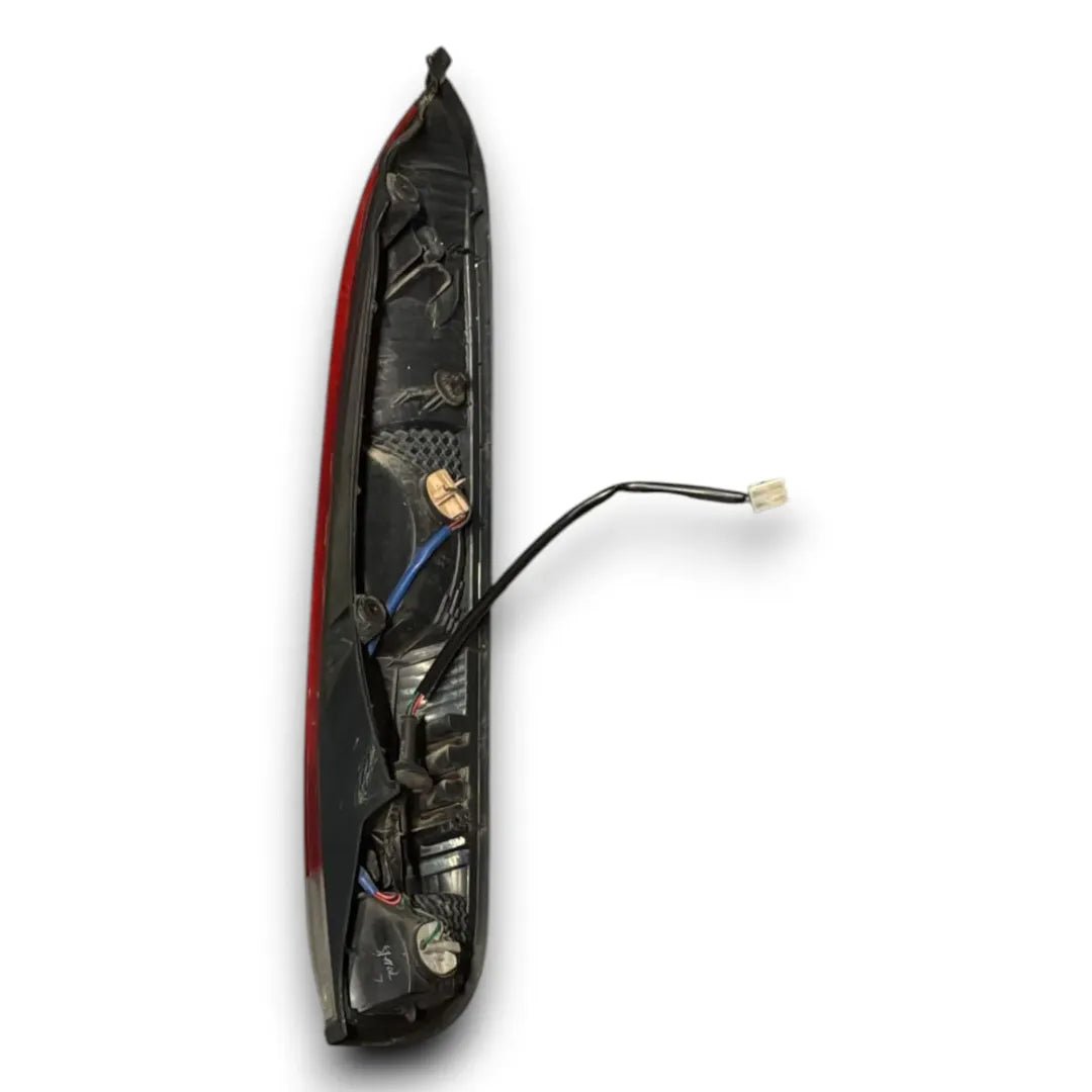 Dettaglio Fanale posteriore destro Daihatsu Terios 1ª Serie 1997–2006 OEM 8155087405000 - foto 2