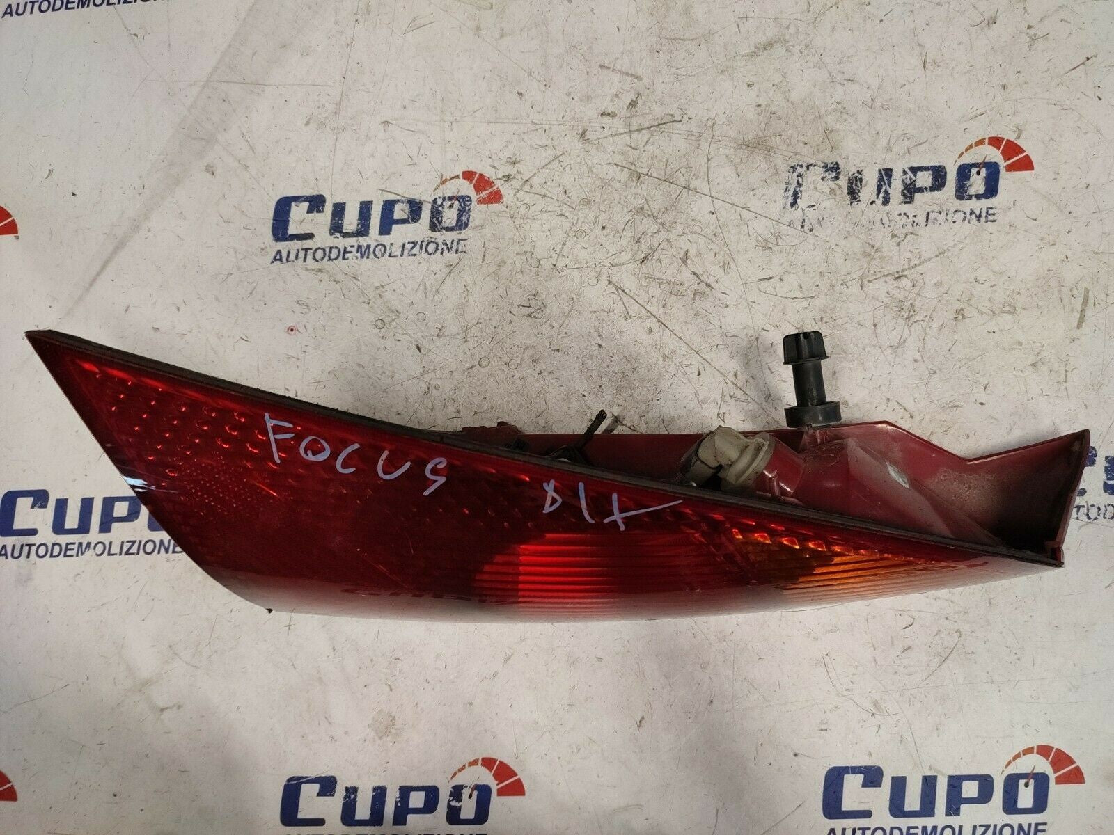 Fanale Posteriore Destro FORD FOCUS XS4113404A - F&P CRASH SRLS - Ricambi Usati