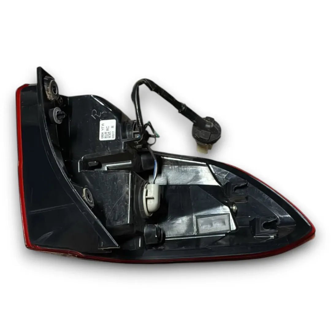 Fanale posteriore destro Suzuki Vitara - F&P CRASH SRL - Ricambi Usati