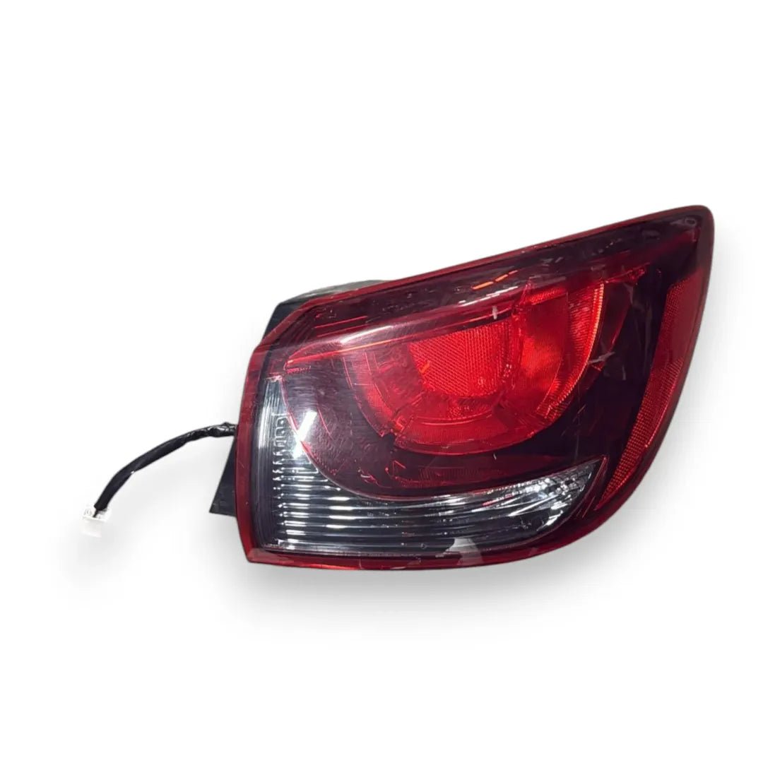 Fanale posteriore esterno destro Mazda 2 3ª Serie 2014–2020 OEM DB5J51150D