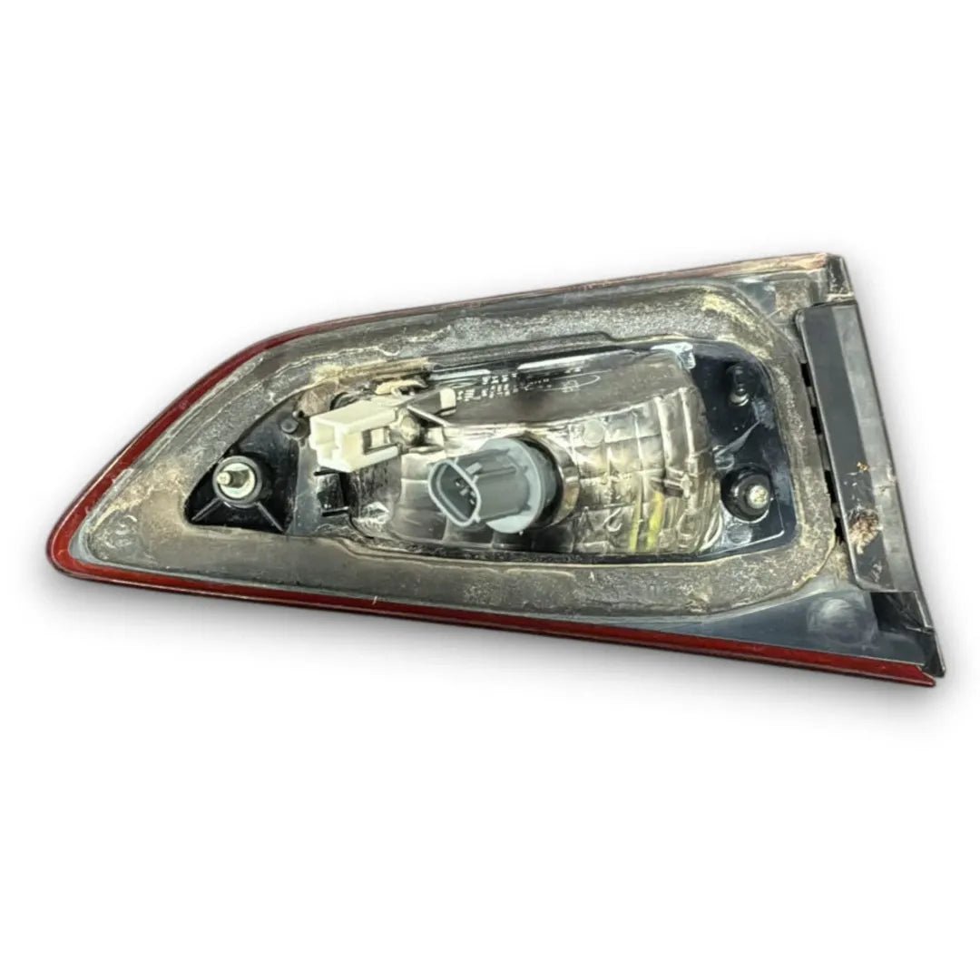Dettaglio Fanale posteriore interno destro Mazda CX-3 dal 2015 OEM DB2R513G0B - foto 2