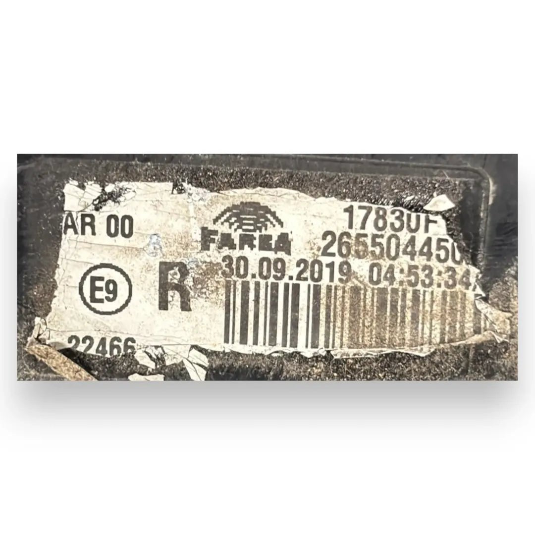 Dettaglio Fanale posteriore interno destro Renault Clio 5ª Serie 2019–2024 OEM 265504450R - foto 3