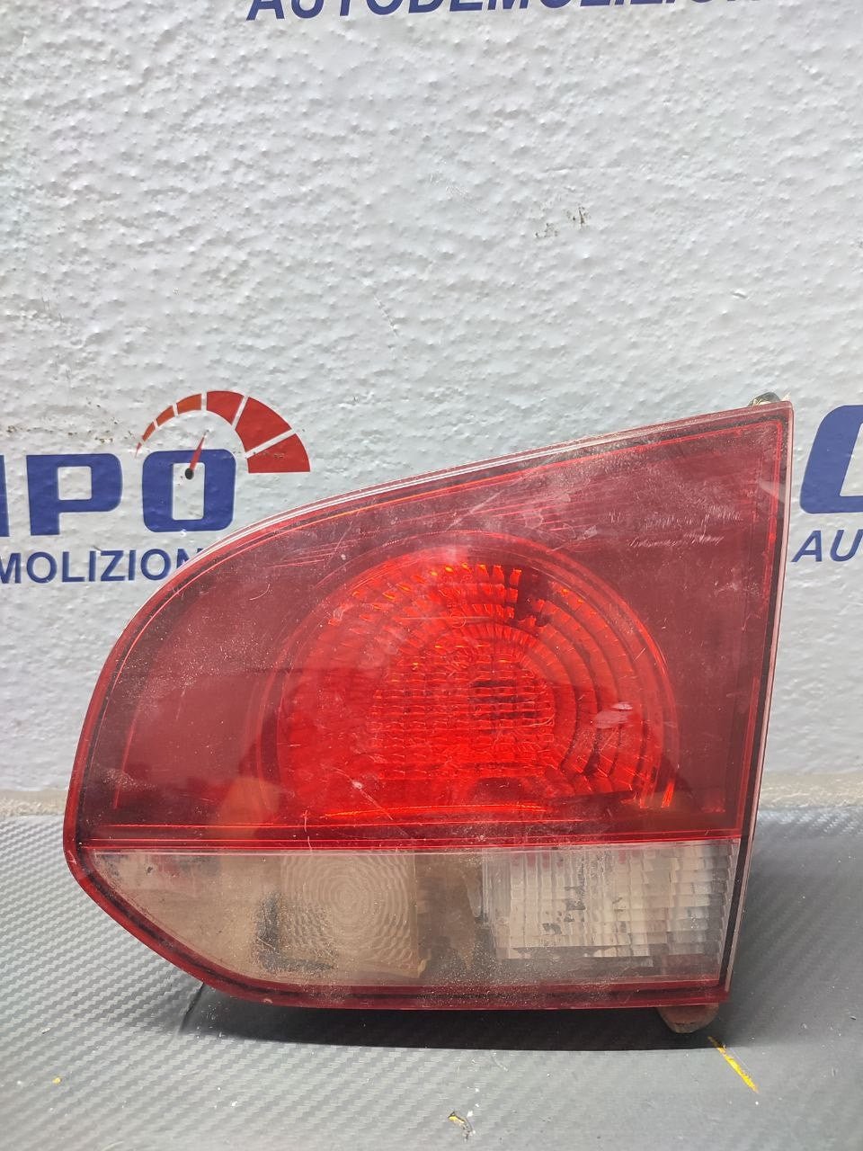 Fanale Posteriore Interno Destro VOLKSWAGEN GOLF VI (2009) Cod: - F&P CRASH SRLS - Ricambi Usati