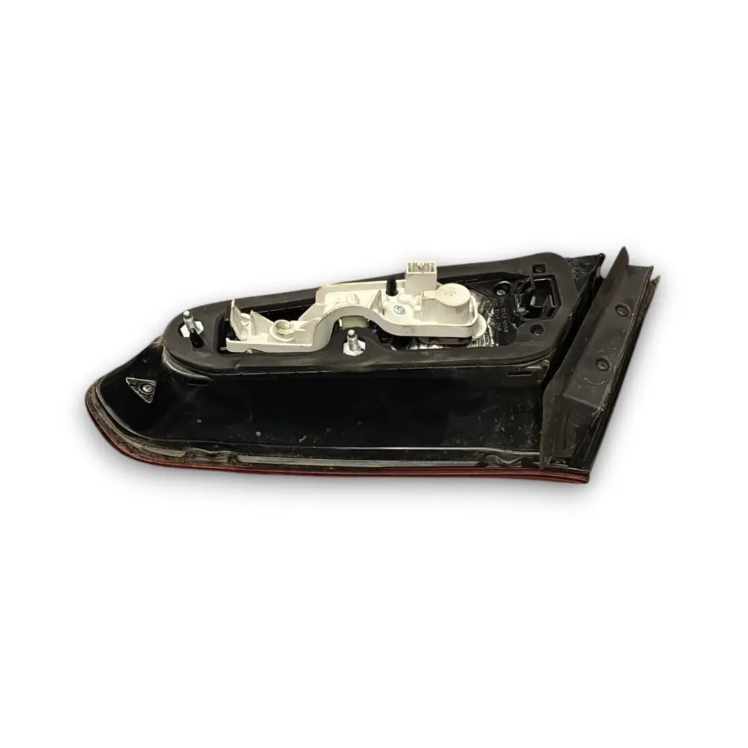 Dettaglio Fanale posteriore interno sinistro Alfa Romeo Giulietta 2010–2013 OEM 50531133 - foto 2