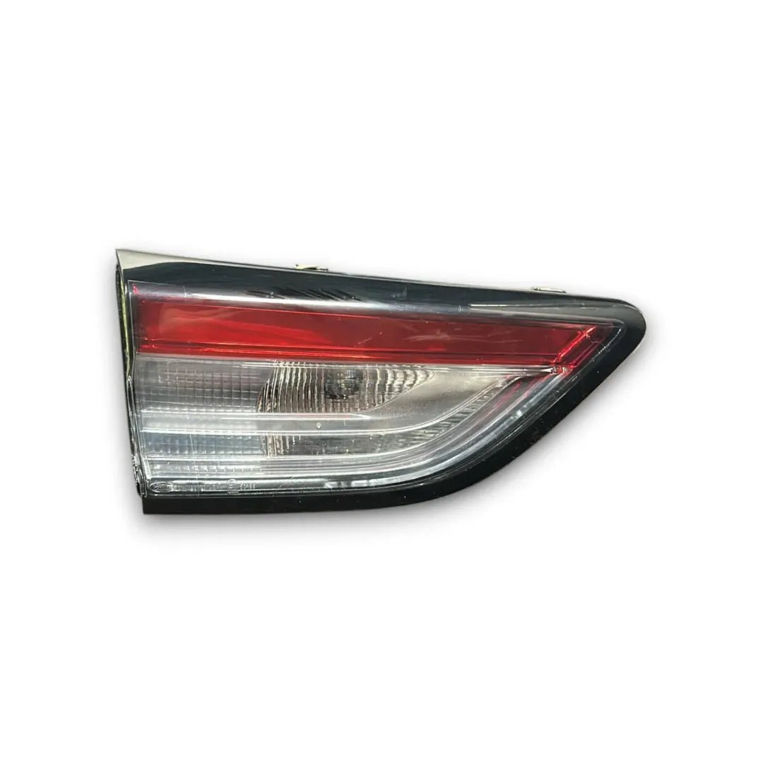 Fanale posteriore interno sinistro Ford Kuga III dal 2019 OEM 2593802