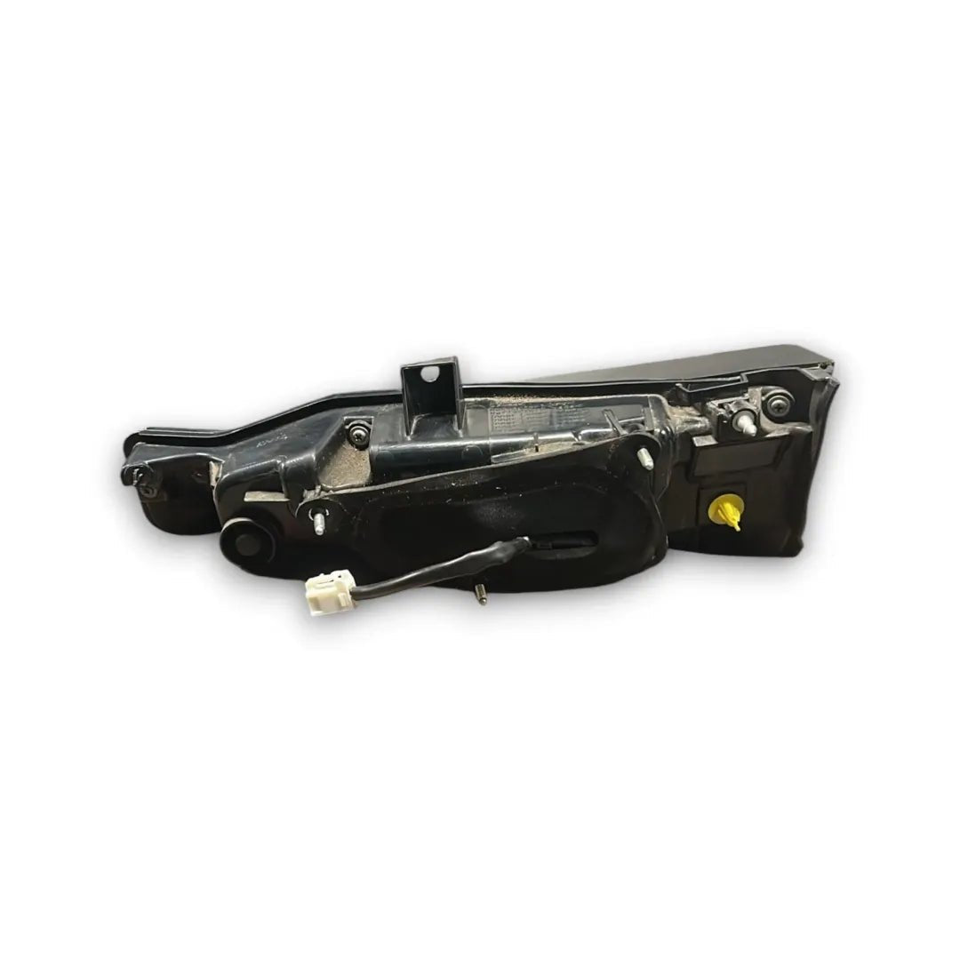 Dettaglio Fanale posteriore interno sinistro Lexus NX 2017–2022 OEM 8159078050 - foto 2