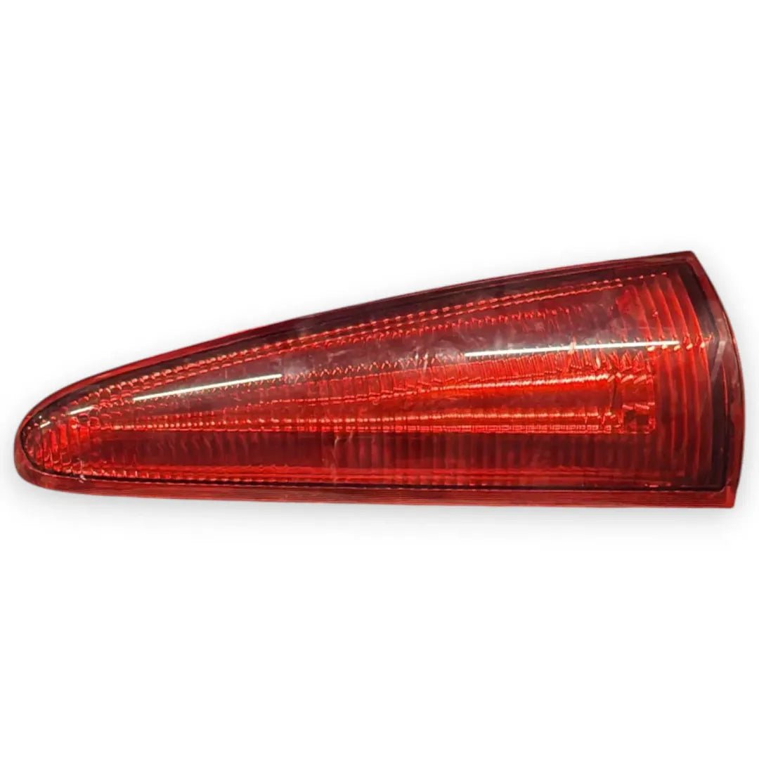 Fanale posteriore interno sinistro Renault Kangoo cod. 265551235R - F&amp;P CRASH SRL - Ricambi Usati