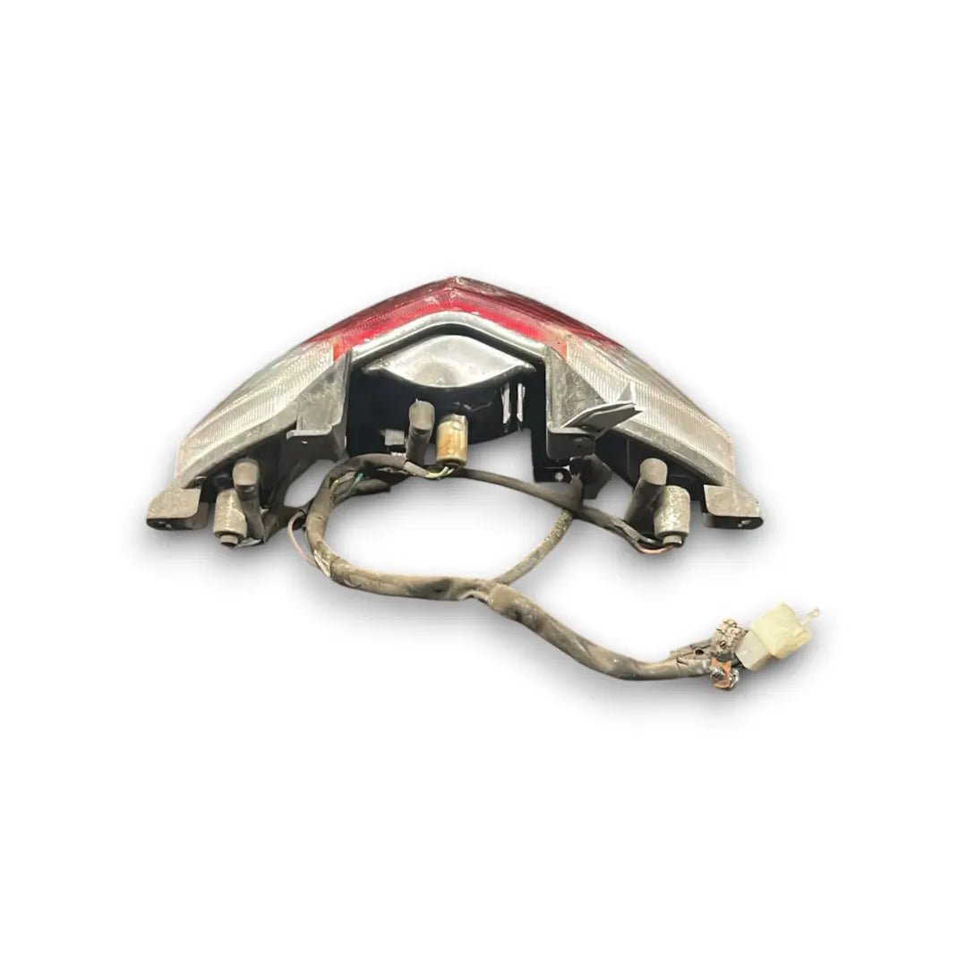 Dettaglio Fanale posteriore Peugeot Tweet 125 2014–2017 OEM 802069 - foto 2