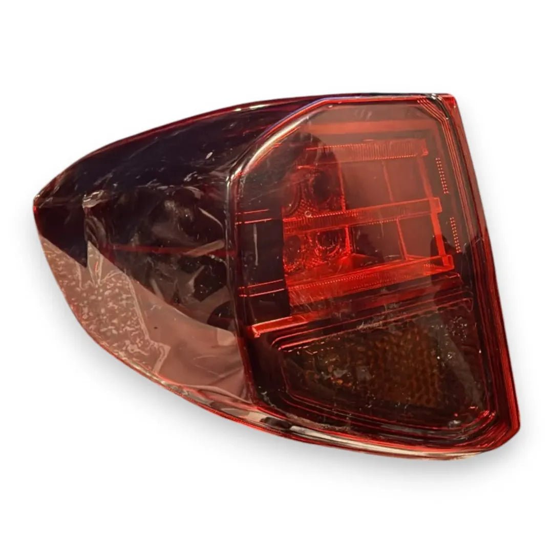 Fanale posteriore sinistro Suzuki Vitara - F&amp;P CRASH SRL - Ricambi Usati