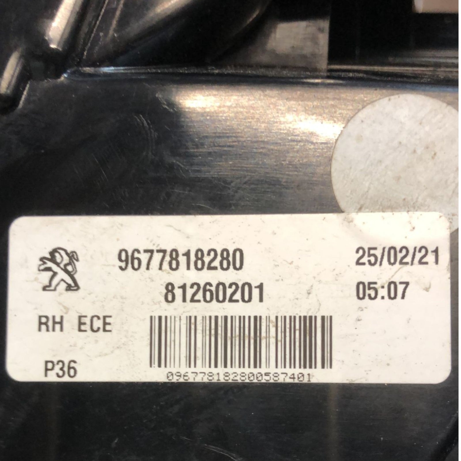 Halogen Rear Right Stop Light for Peugeot 308 (2013 >2021) code:9677818280 - F&P CRASH SRLS - Used Parts