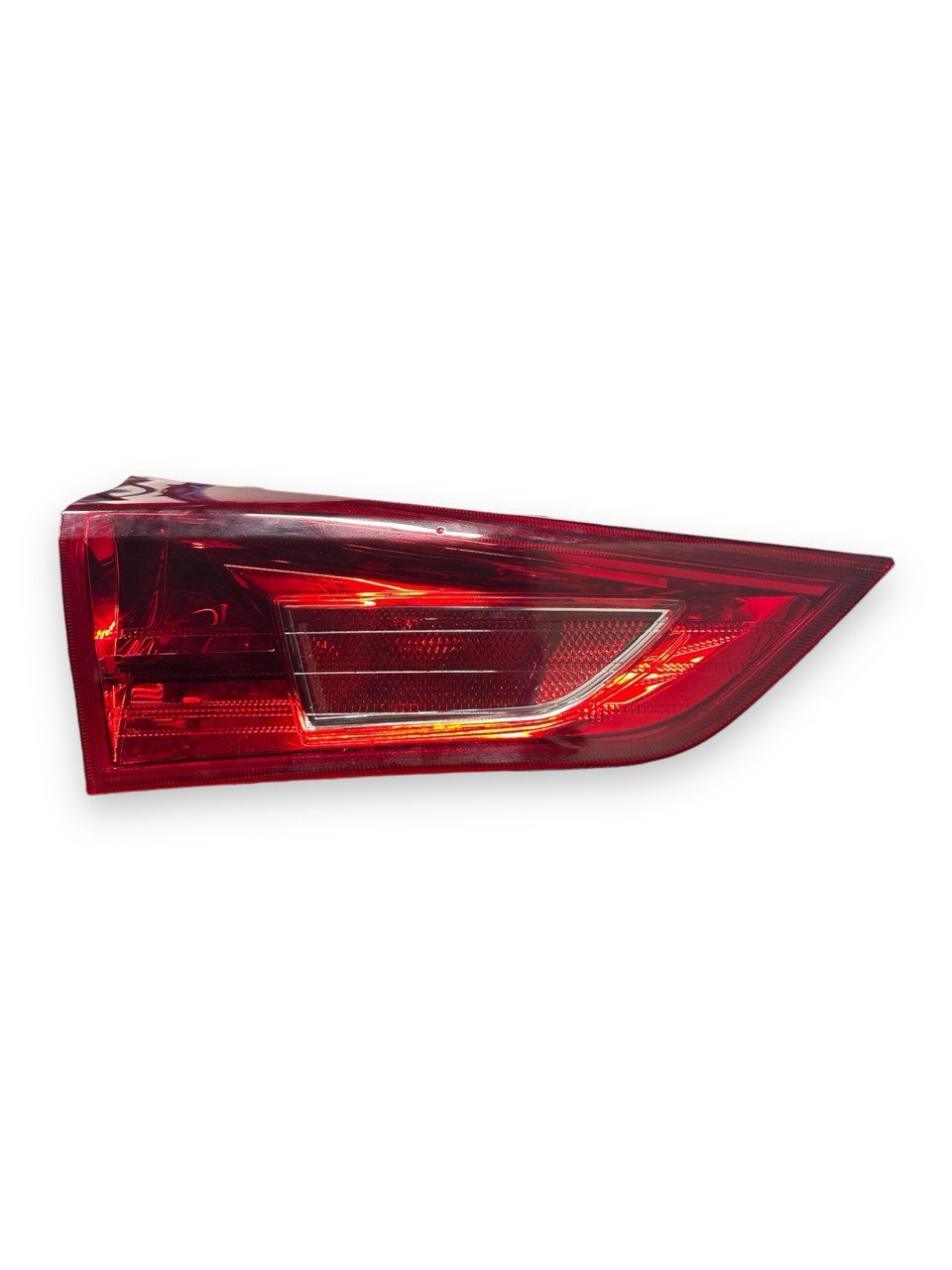 Rear Left Halogen Stop Light for Toyota Auris (2012 > 2018) - F&P CRASH SRLS - Used Parts