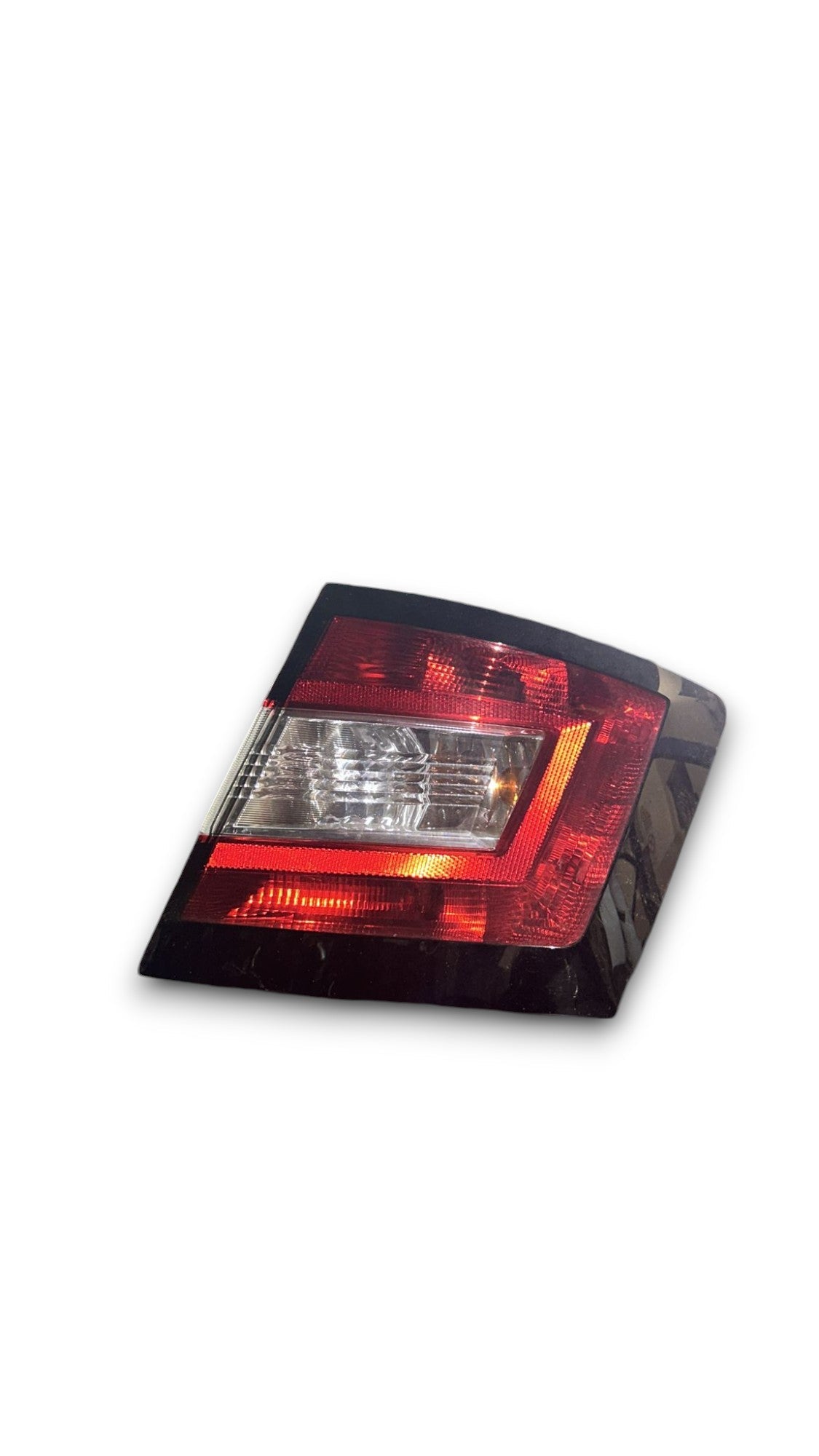 Halogen Rear Stop Light Right Skoda Fabia III code 6V6945112 (2014 > 2021) - F&P CRASH SRLS - Used Parts