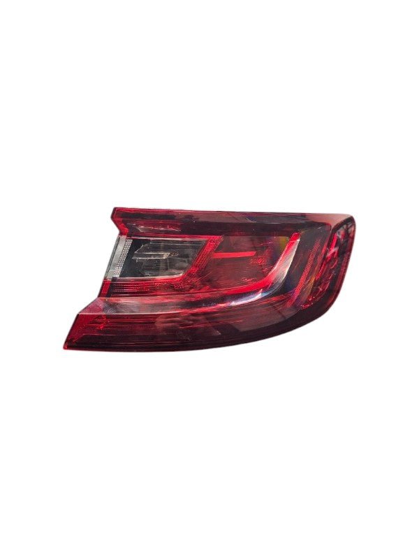 Fanale / Stop Alogeno Posteriore Esterno Destro Renault Megane IV Cod:265509578R (2015 - >) - F&P CRASH SRLS - Ricambi Usati