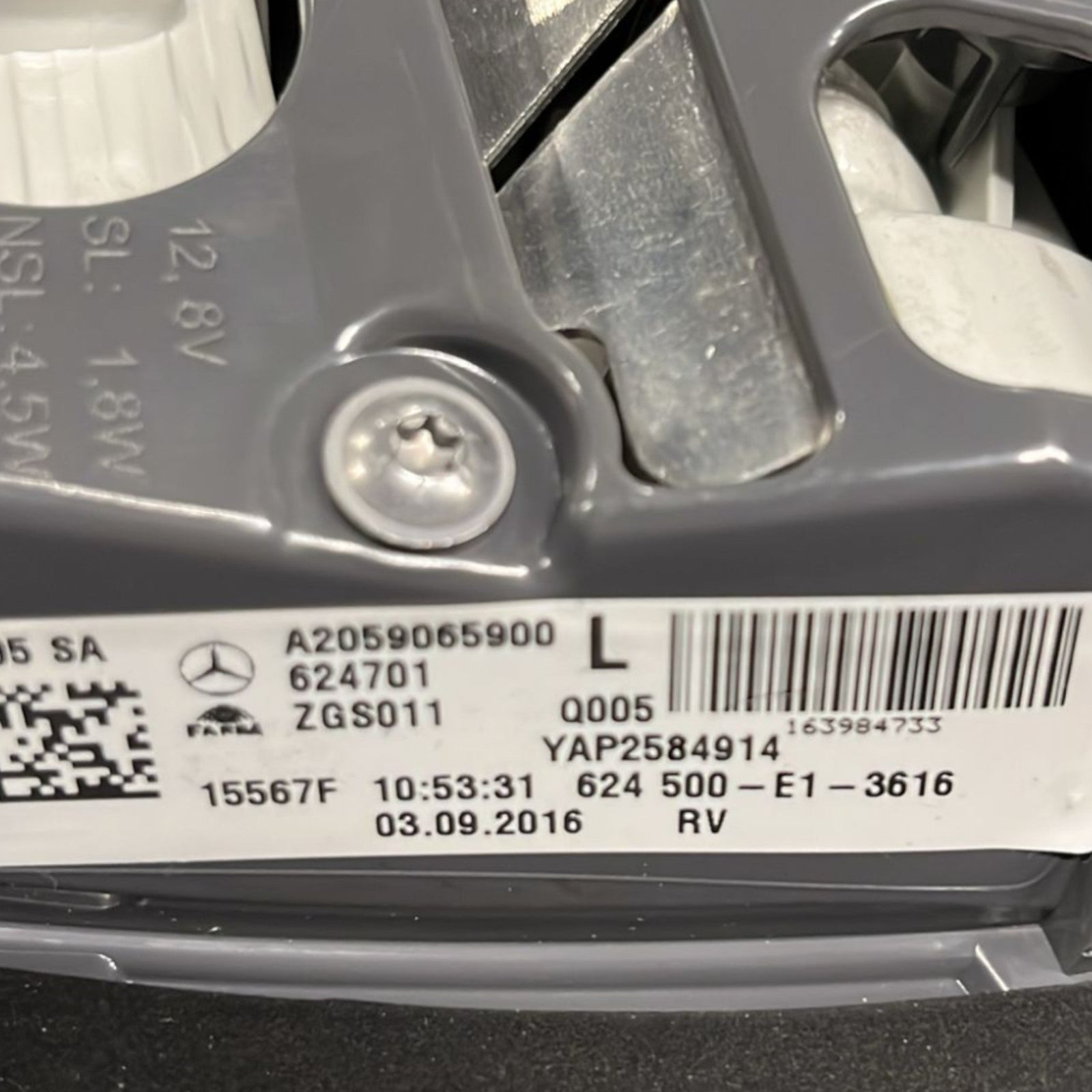 Fanale / Stop Interno Sinistro Mercedes Benz Classe C (W205) SW cod:A2059065900 (2014 >2021) - F&P CRASH SRLS - Ricambi Usati