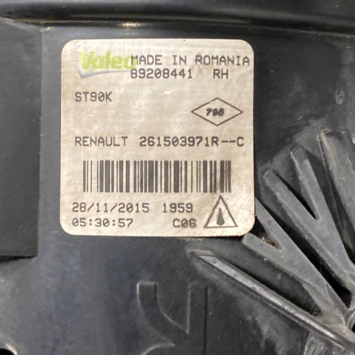 Fanalino / faro fendinebbia anteriore destro (dx) renault kadjar Cod: 261503971r (2015 - 2022) - F&P CRASH SRL - Ricambi Usati