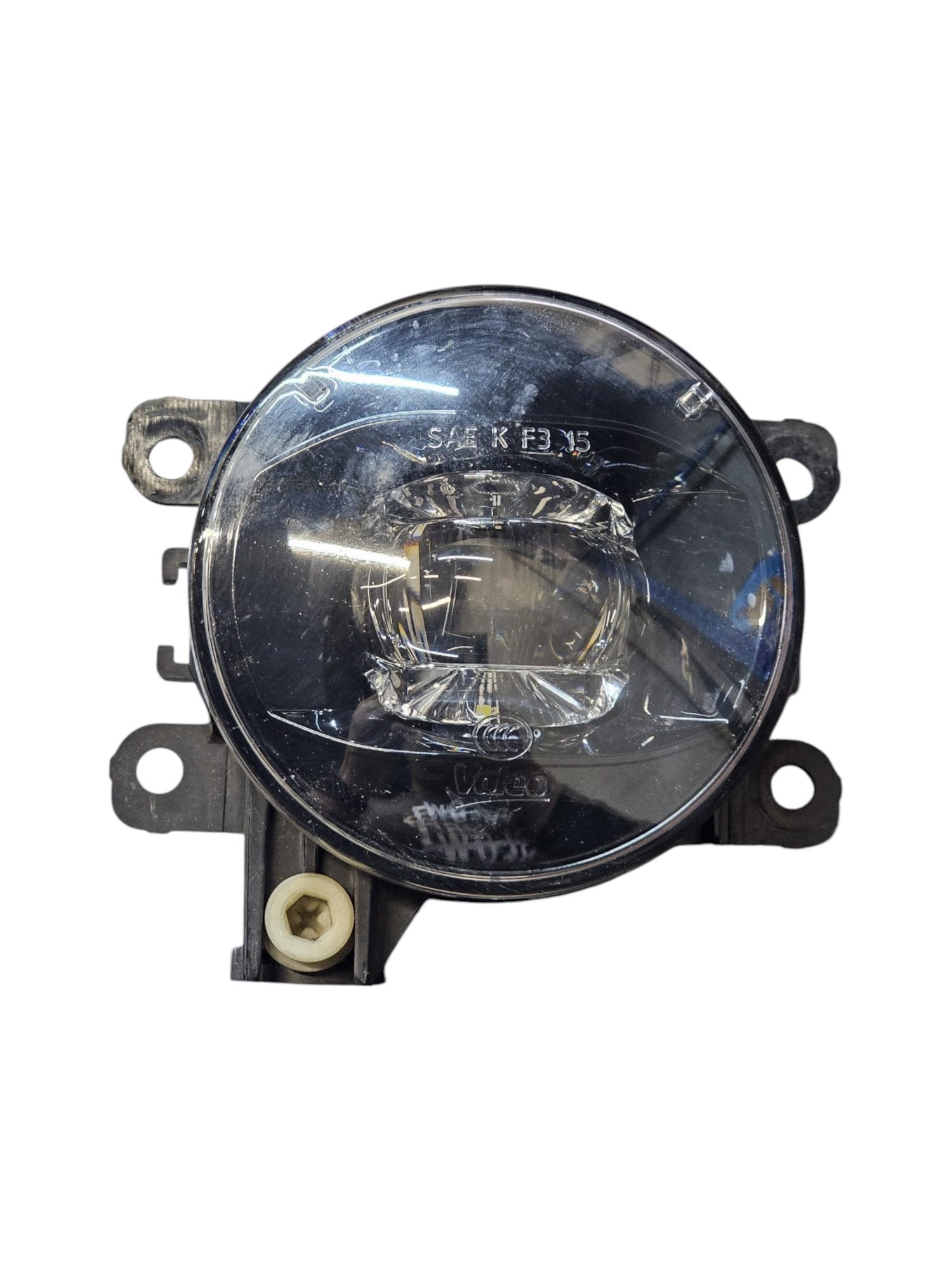Front Left LED Fog Light / Headlight Renault Captur II Code:261555538R (2019 - >) - F&P CRASH SRLS - Used Parts