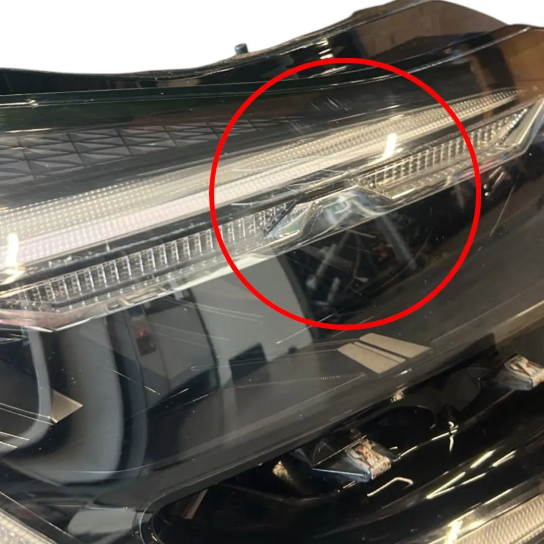 Faro anteriore destro Renault Captur 2ª Serie OEM 260104525R - F&P CRASH SRL - Ricambi Usati