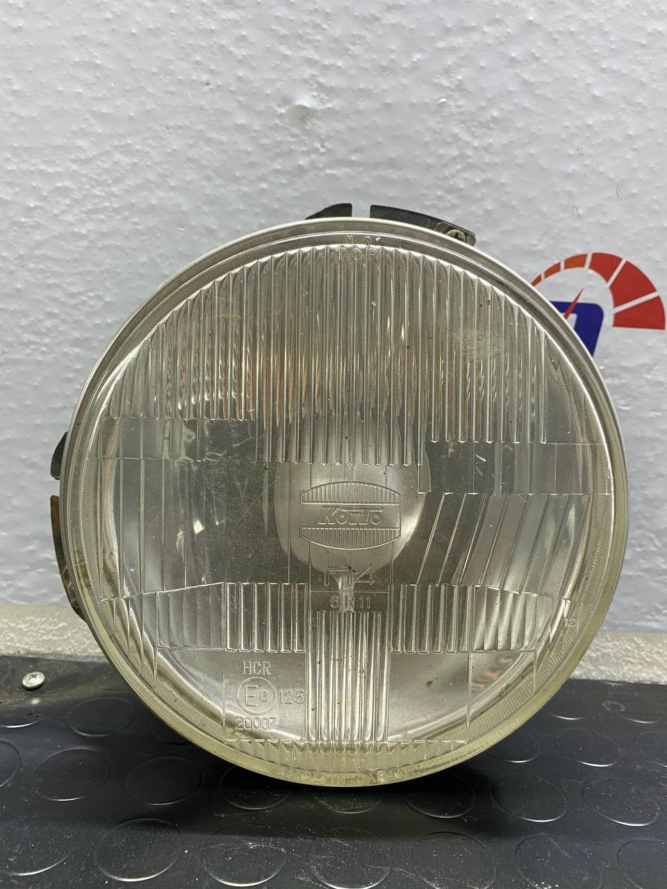 Faro anteriore destro TOYOTA LAND CRUISER 2.4 TD - F&P CRASH SRLS - Ricambi Usati