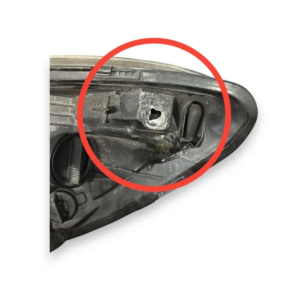Dettaglio Faro anteriore destro Volvo C30 2009–2012 OEM 31299817 - foto 3