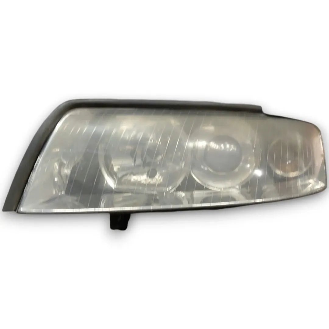 Faro anteriore sinistro Audi A4 8E 2004–2008 OEM 8E0 941 003 F - F&amp;P CRASH SRL - Ricambi Usati
