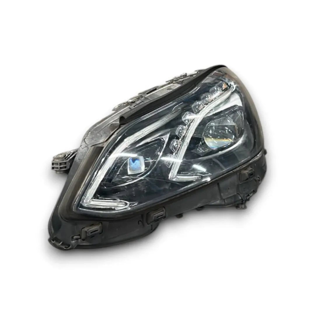 Faro anteriore sinistro Mercedes-Benz Classe E W/S212 dal 2009 OEM A2128201339 - F&P CRASH SRL - Ricambi Usati