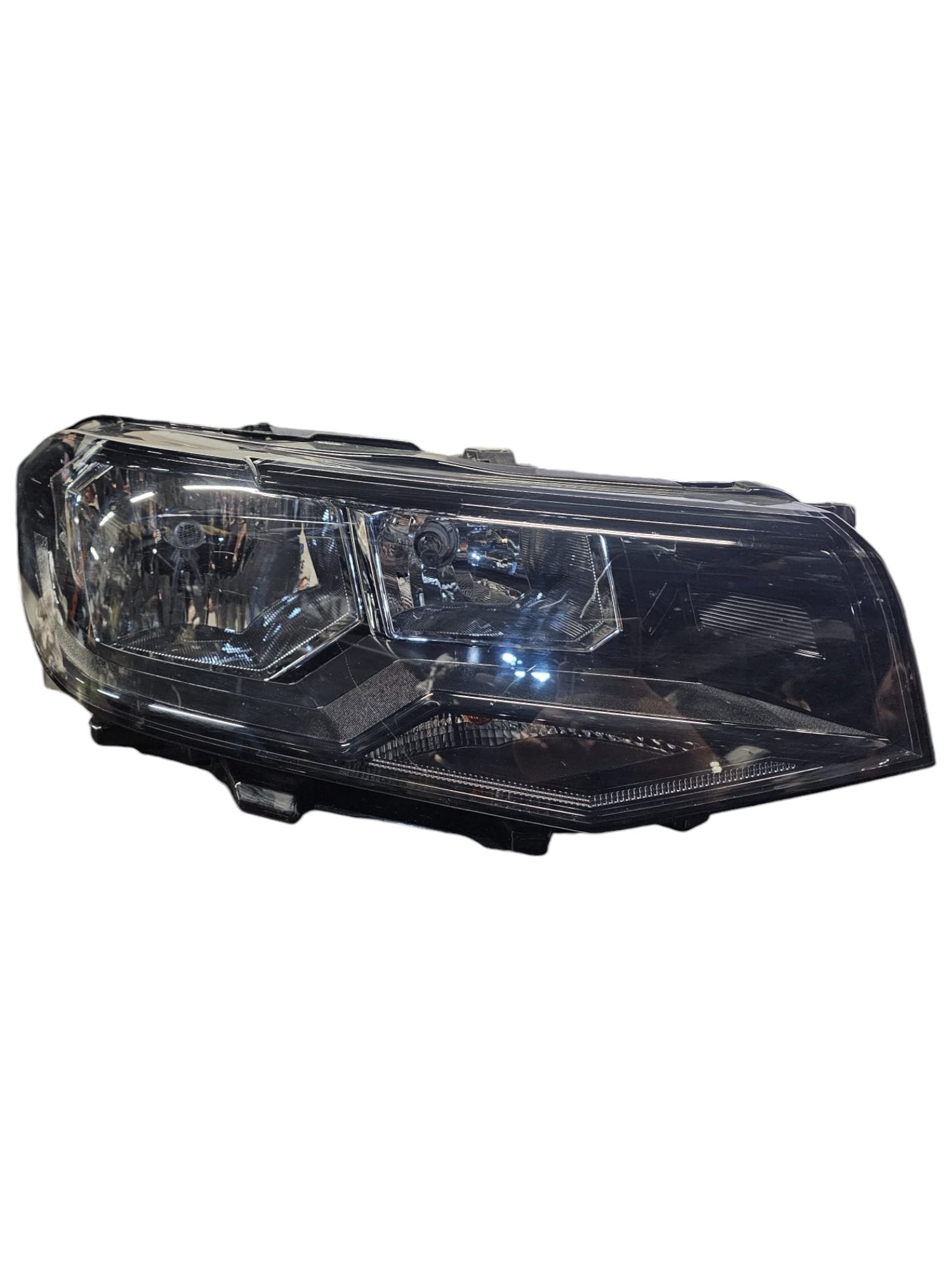 Faro / Fanale Alogeno Anteriore Destro Volkswagen T - Cross (2019 - >) Cod:2GM941006 - F&P CRASH SRLS - Ricambi Usati