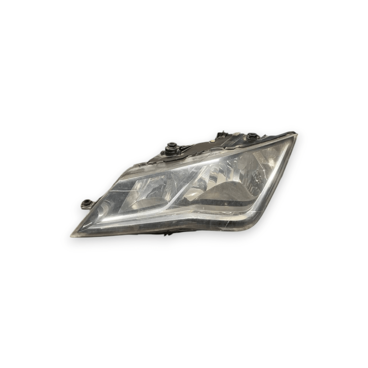 Faro / Fanale Alogeno anteriore sinistro (sx) Seat Leon III (2012 al 2019) cod: 5F1941005A - F&P CRASH SRLS - Ricambi Usati