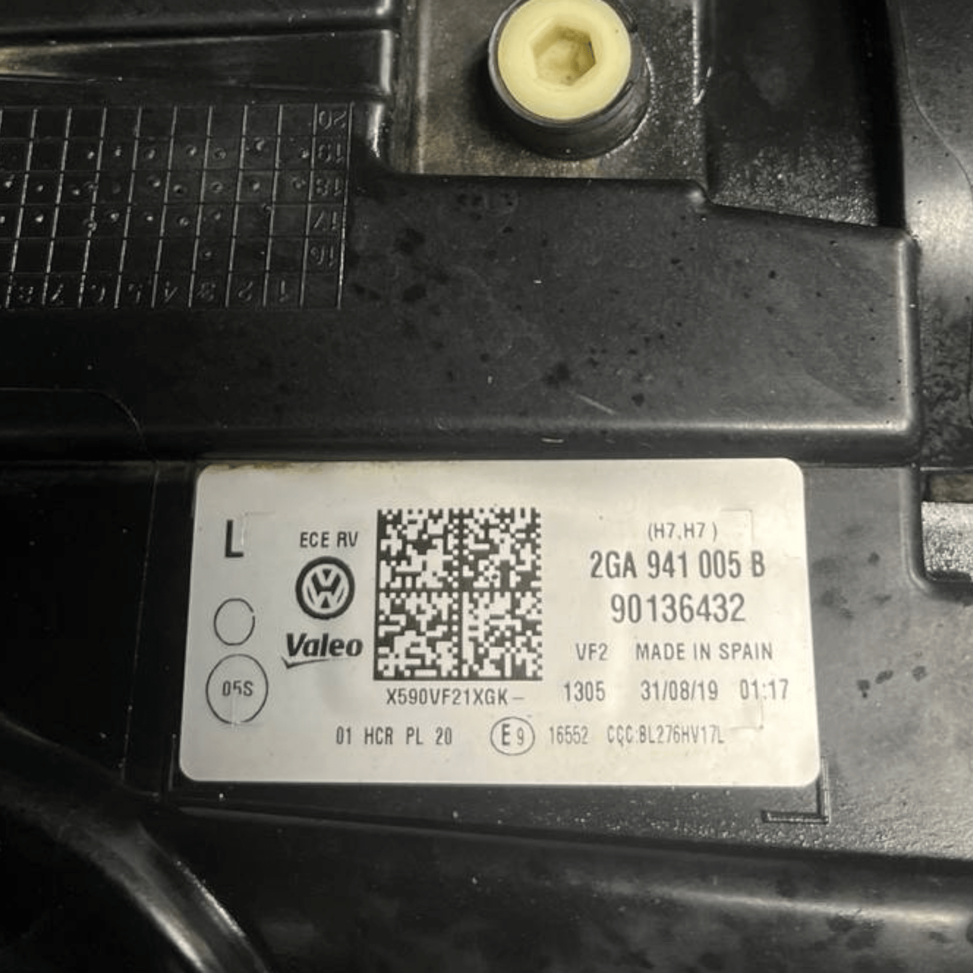 Faro / Fanale Alogeno anteriore sinistro (sx) Volkswagen T - Roc (2017>) cod: 2GA941005B - F&P CRASH SRLS - Ricambi Usati