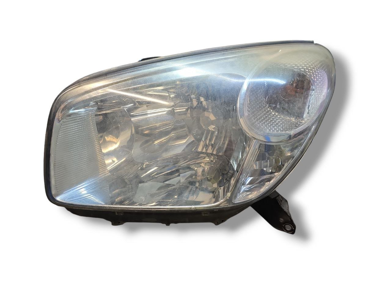 Faro / Fanale Anteriore Alogeno Sinistra Toyota RAV 4 ( 2000 - 2006 ) - F&P CRASH SRLS - Ricambi Usati
