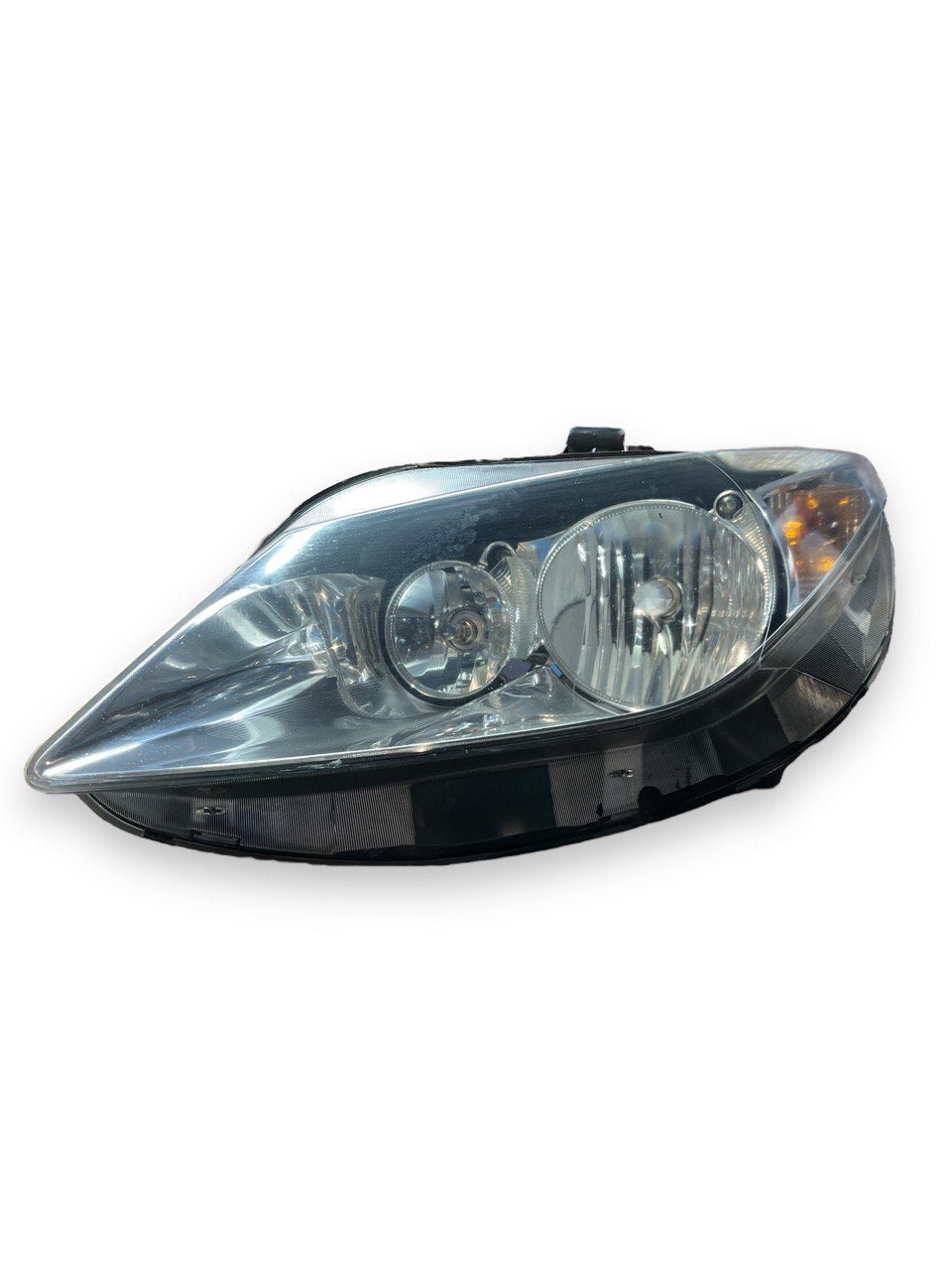 Faro / Fanale anteriore destro alogeno Seat Ibiza IV (2008 - 2017) cod.6J1941005D - F&P CRASH SRLS - Ricambi Usati