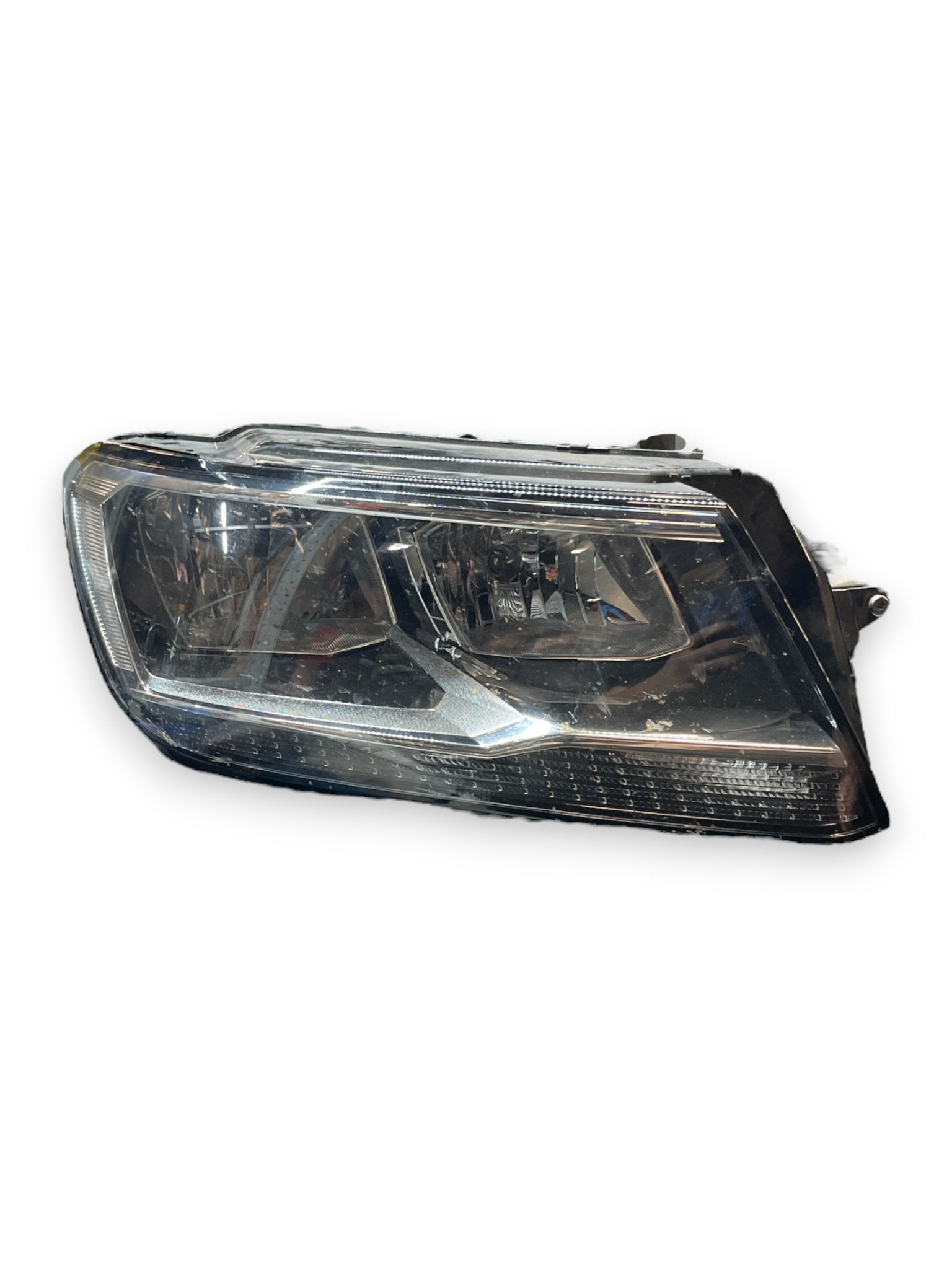 Faro / Fanale Anteriore Destro Alogeno Volkswagen Tiguan ( 2018 ) COD:5NB941006B - F&P CRASH SRLS - Ricambi Usati