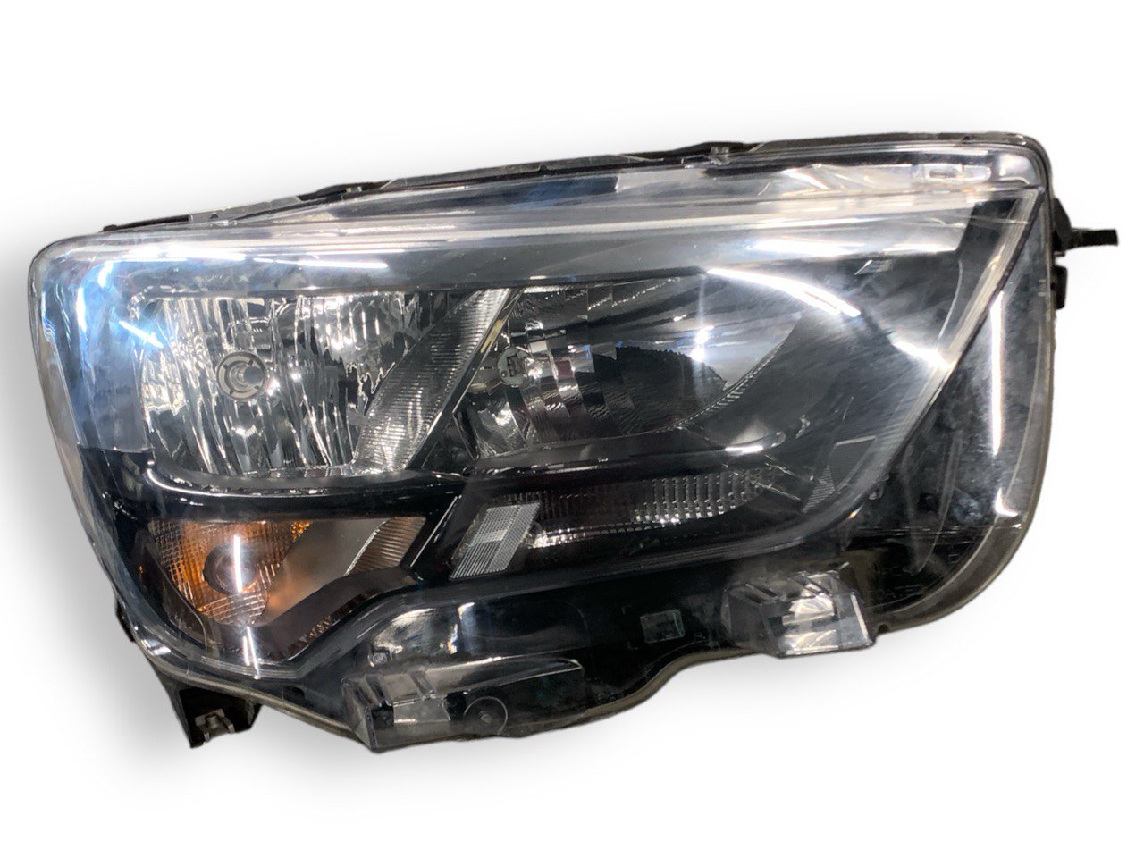 Faro / Fanale Anteriore Destro Dx Alogeno Opel Combo - Citroen Berlingo - Peugeot Partner cargo (2022) cod.9816825480 - F&P CRASH SRLS - Ricambi Usati