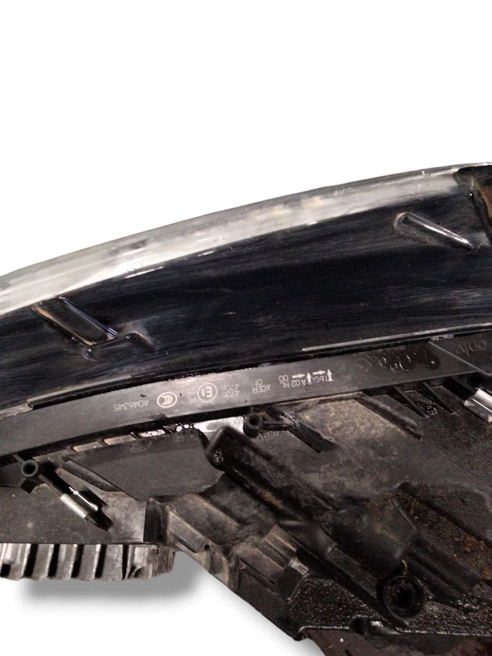 Faro / Fanale Anteriore Destro (dx) LED Matrix Audi A7 (2017>) cod.4K8941035 - F&P CRASH SRLS - Ricambi Usati