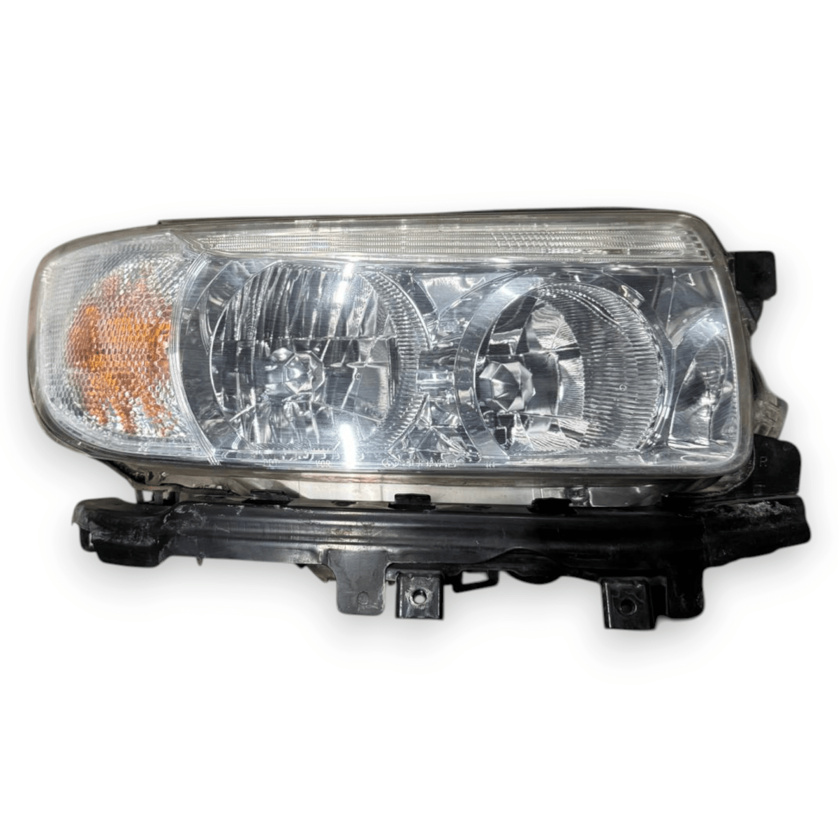 Faro / fanale anteriore destro (dx) Subaru Forester (SG) II cod.I090034 (2005 - 2008) - F&P CRASH SRL - Ricambi Usati
