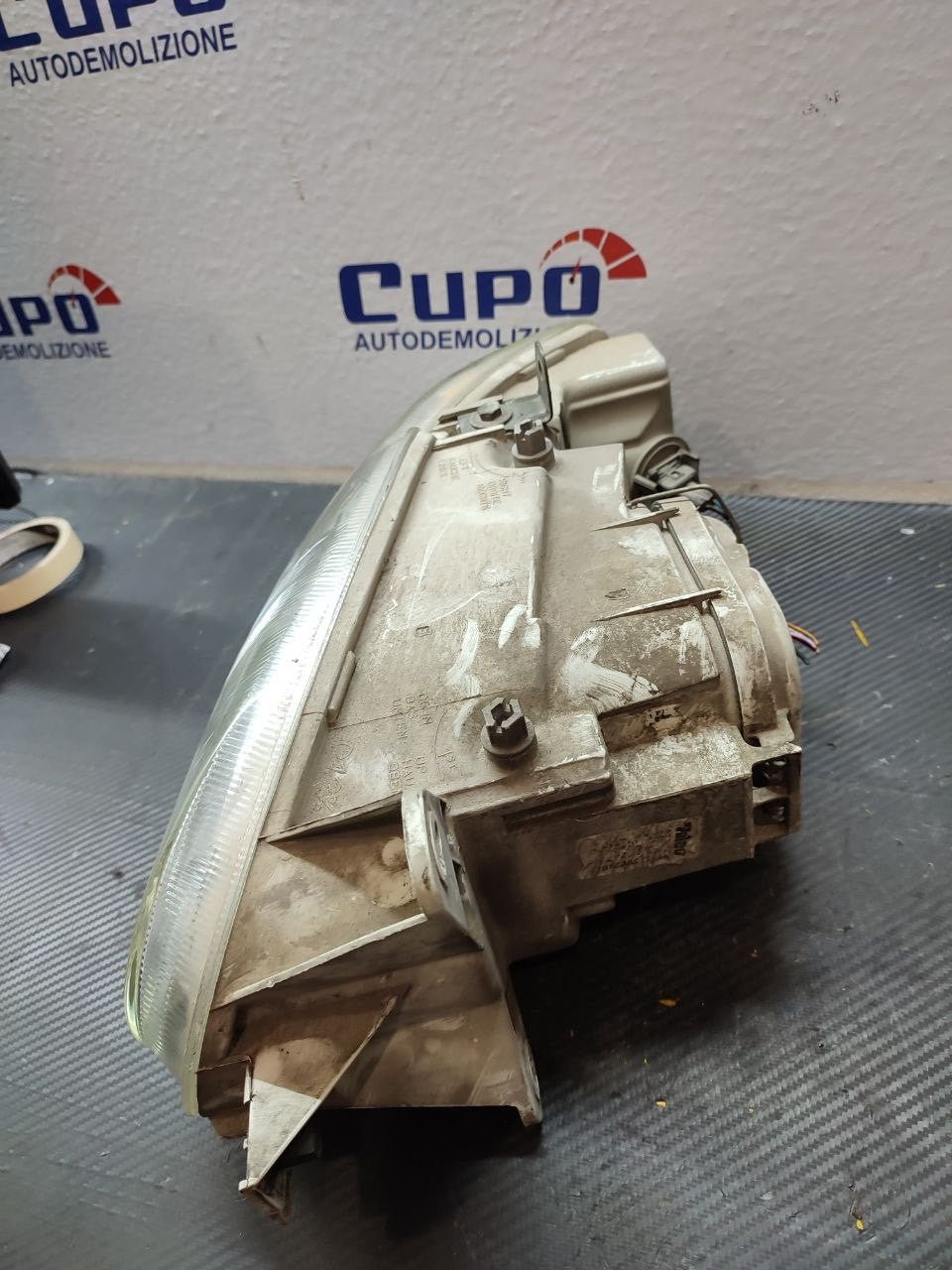 Right front headlight / lamp Ford Escort '95 code 13k060aa - F&P CRASH SRLS - Used Parts