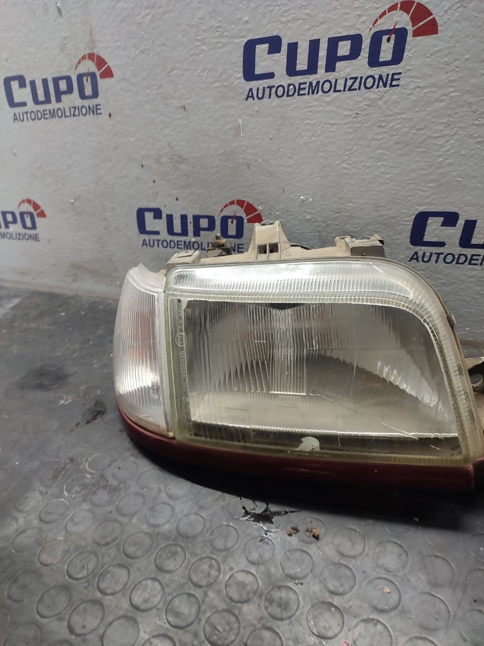 Faro / Fanale anteriore destro Renault Clio ( mk1 - 1995 ) - F&P CRASH SRLS - Ricambi Usati