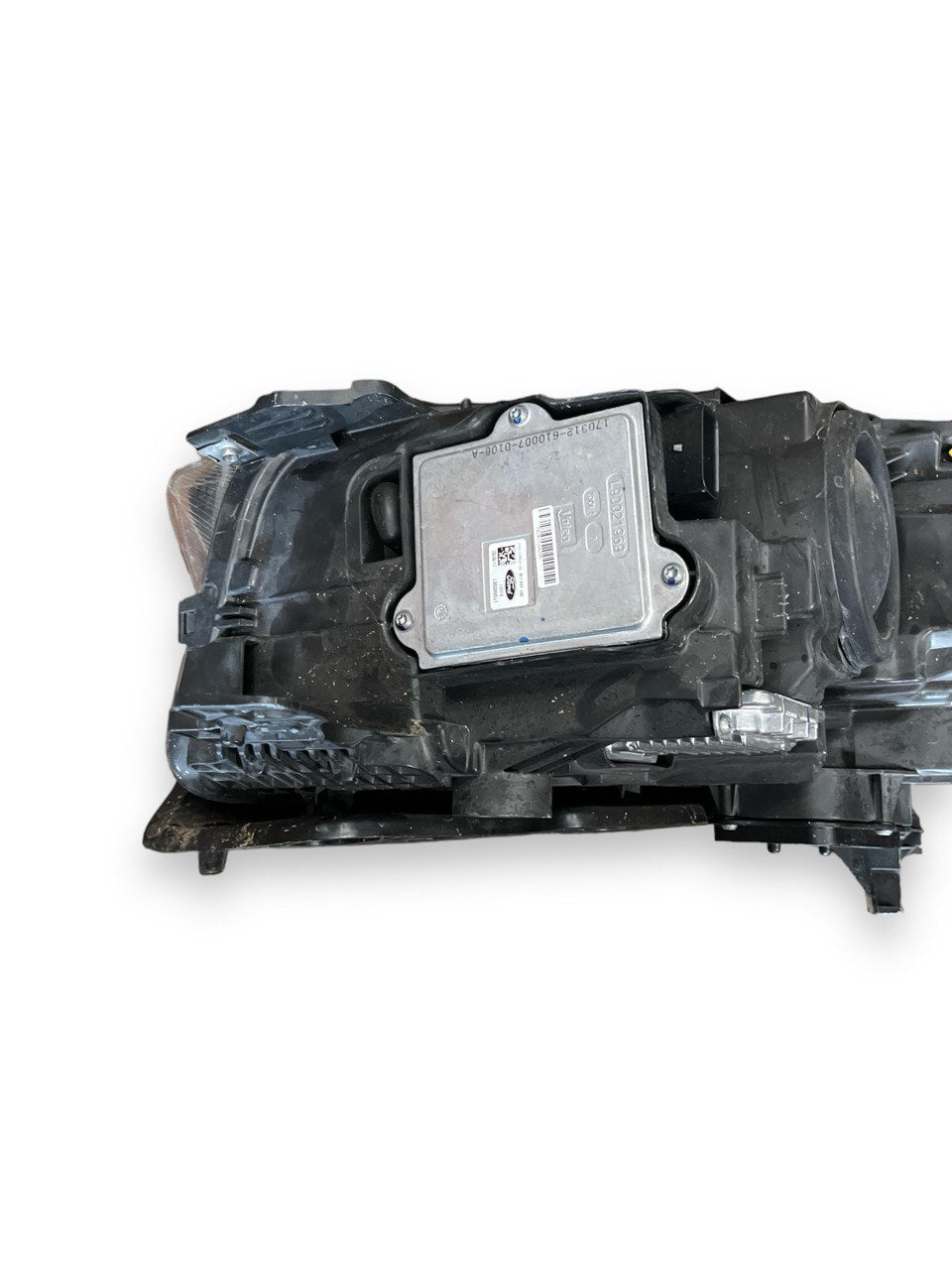 Faro Fanale Anteriore Destro Xenon Ford Kuga ( 2019 ) cod : GV41-13D154-EF - F&P CRASH SRLS - Ricambi Usati