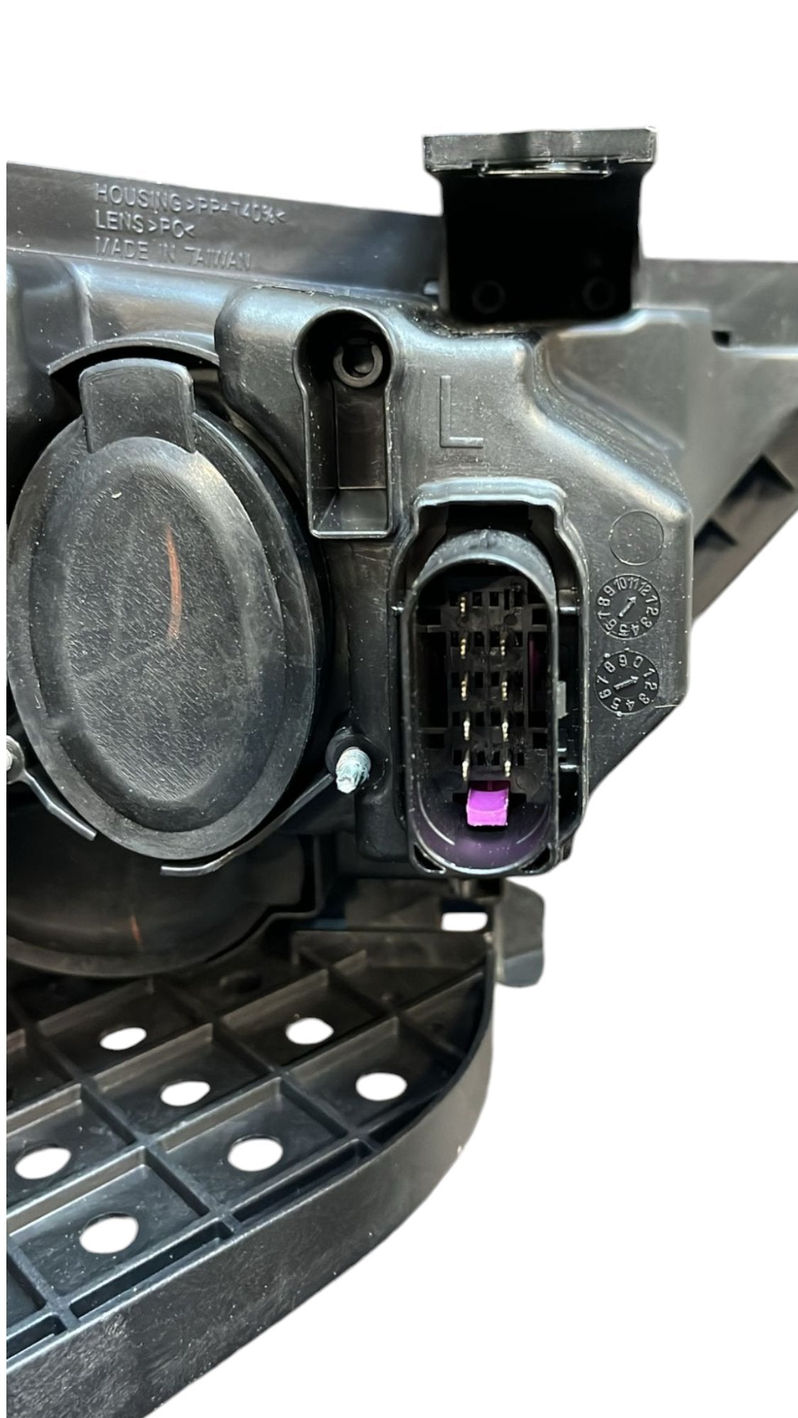 Faro / Fanale anteriore sinistro Alogeno Audi Q3 8U (2011 - 2018) - F&P CRASH SRLS - Ricambi Usati