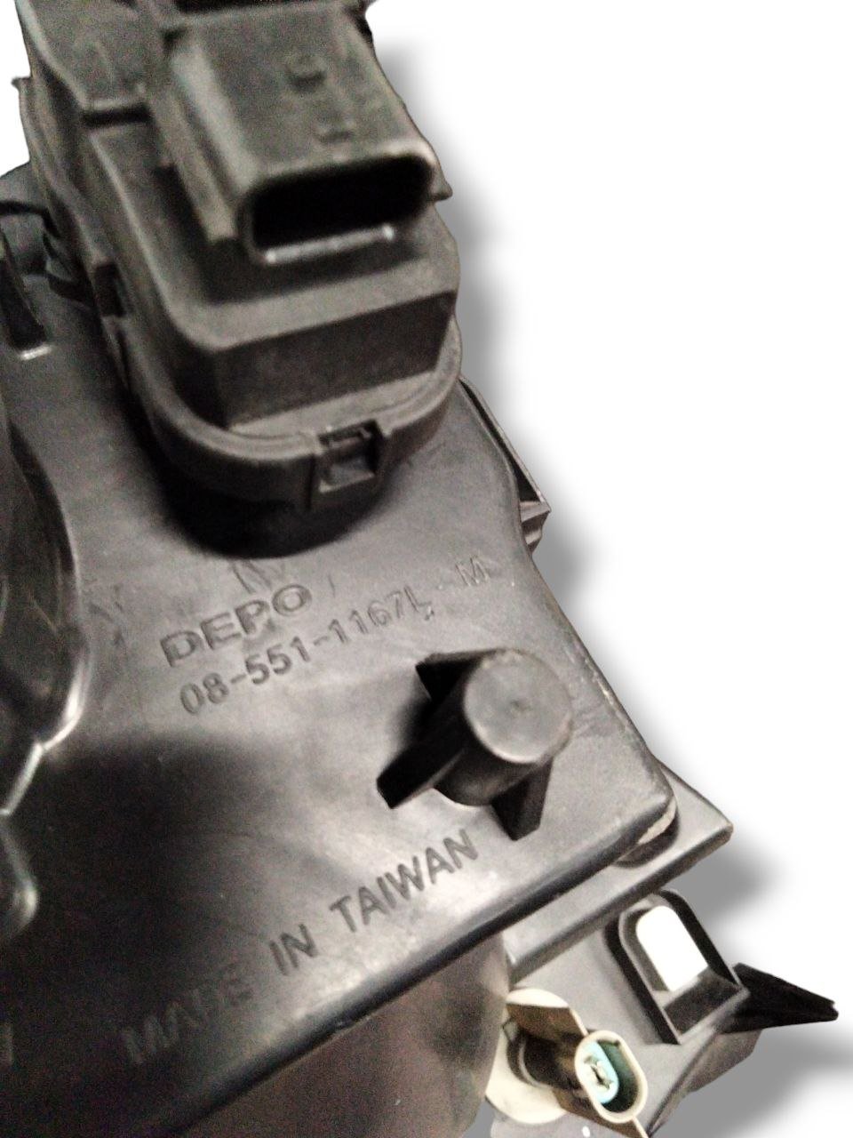 Left front headlight / lamp Halogen Renault Trafic (2001 - 2014) code.085511167L - F&P CRASH SRLS - Used Parts