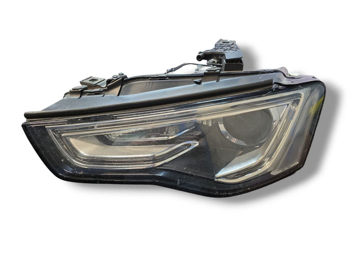 Faro / Fanale Anteriore Sinistro Led Audi A5 8T ( 2007 - 2016 ) Cod : 8T0941031 - F&amp;P CRASH SRLS - Ricambi Usati