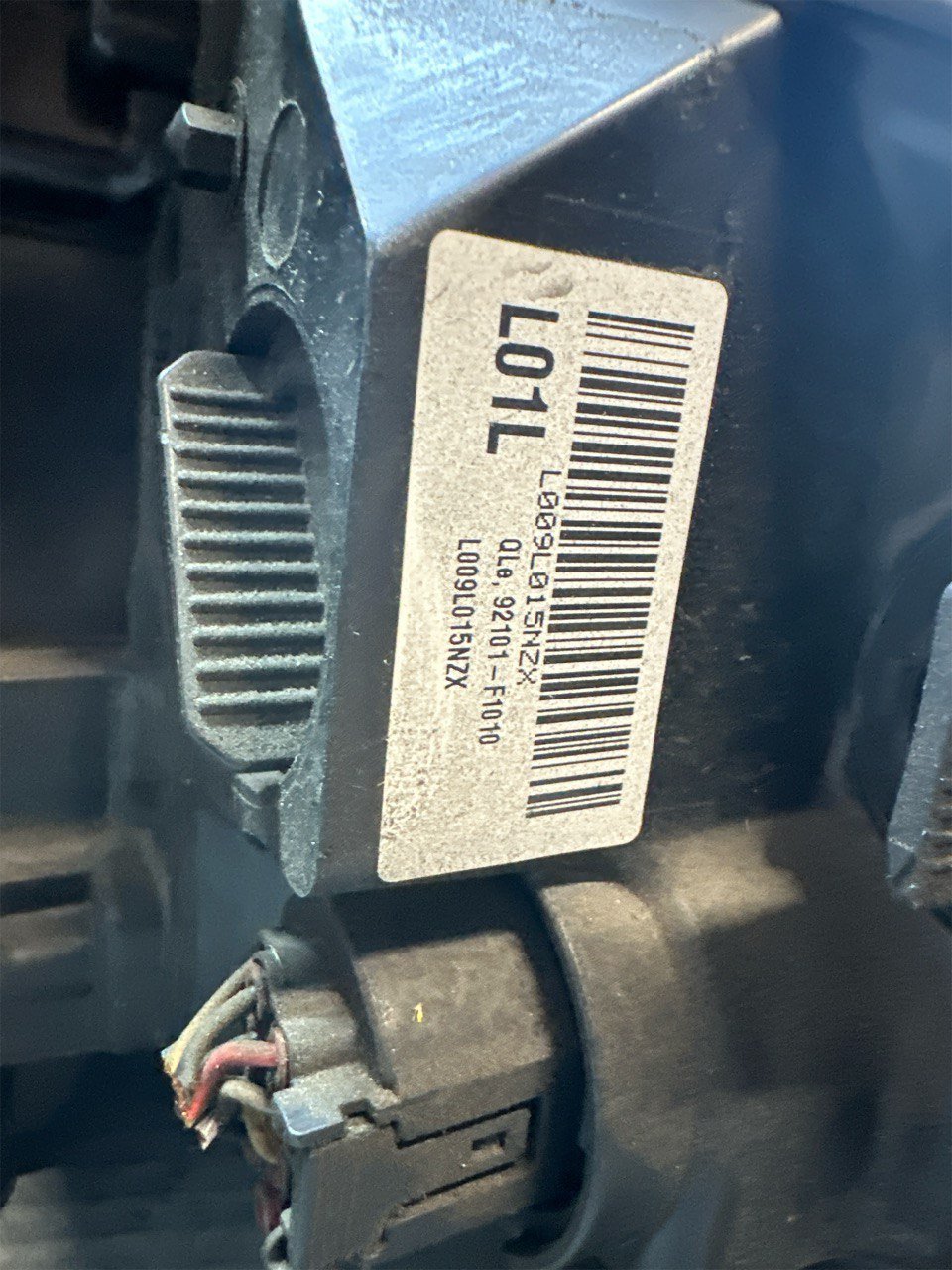 Left front LED headlight / lamp Kia Sportage (2018) code: f1921-03710 - F&P CRASH SRLS - Used Parts
