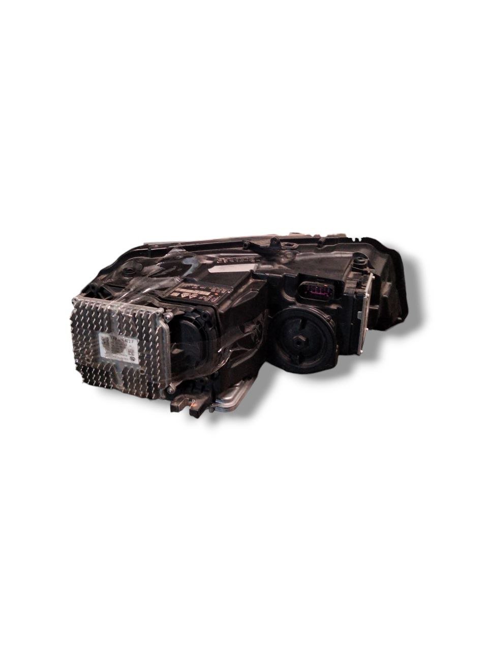 Faro / Fanale anteriore sinistro Matrix LED audi A8 4h(2011 - 2018)cod.4H0941783 - F&P CRASH SRLS - Ricambi Usati