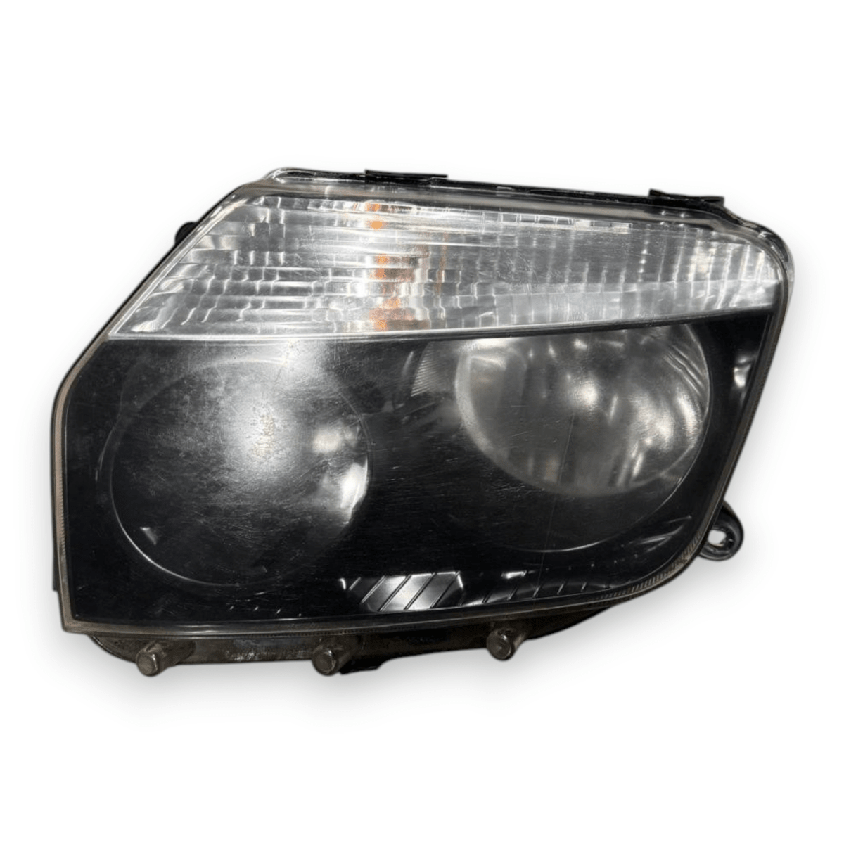 Faro / fanale anteriore sinistro (sx) Dacia Duster cod.260609877R (2010 - 2017) - F&amp;P CRASH SRL - Ricambi Usati