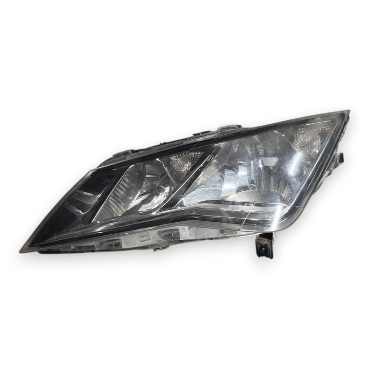 Faro / fanale anteriore sinistro (sx) SEAT León III cod.5F1941005A (2012 - 2019) - F&P CRASH SRL - Ricambi Usati