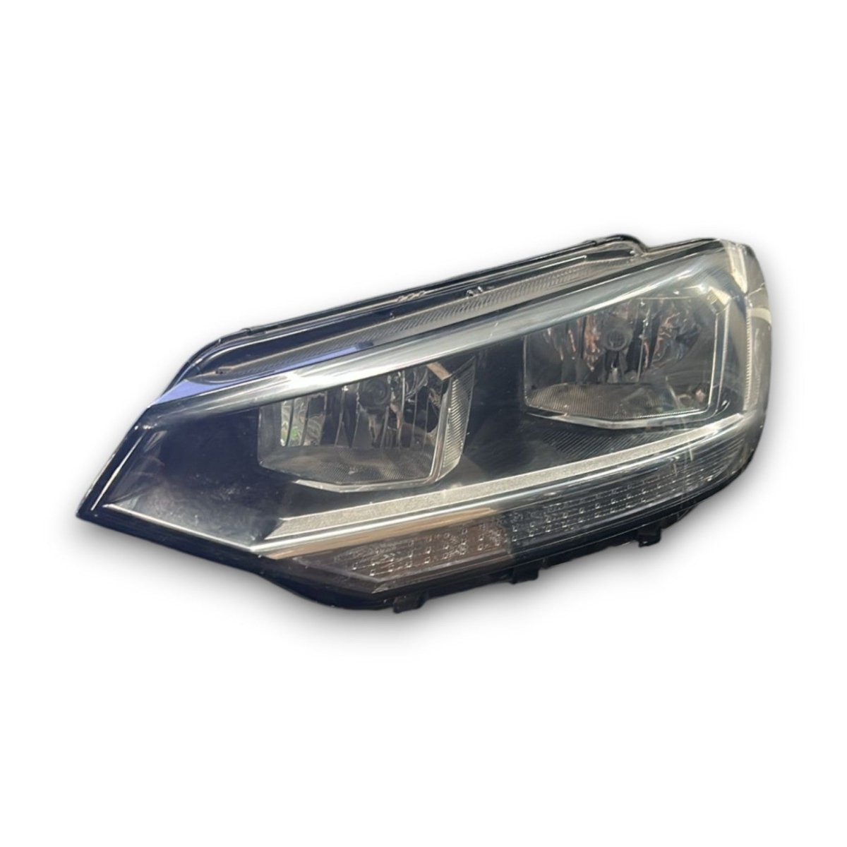 Faro / fanale anteriore sinistro volkswagen touran 5t cod:5TB941005A (2015 >) - F&P CRASH SRLS - Ricambi Usati