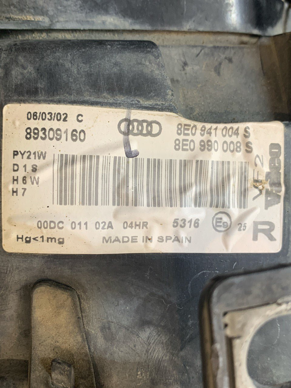 Right Front Headlight Xenon Audi A4 8E (2004) code.89309160 - F&P CRASH SRLS - Used Parts