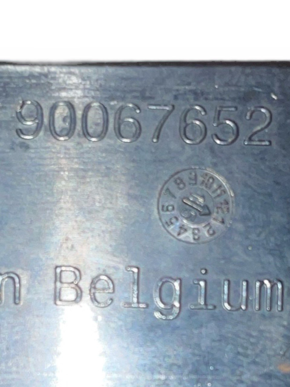 Faro / Fanale luce diurna destro Infiniti Q30 cod:90067652 (2015 - 2019) - F&P CRASH SRLS - Ricambi Usati