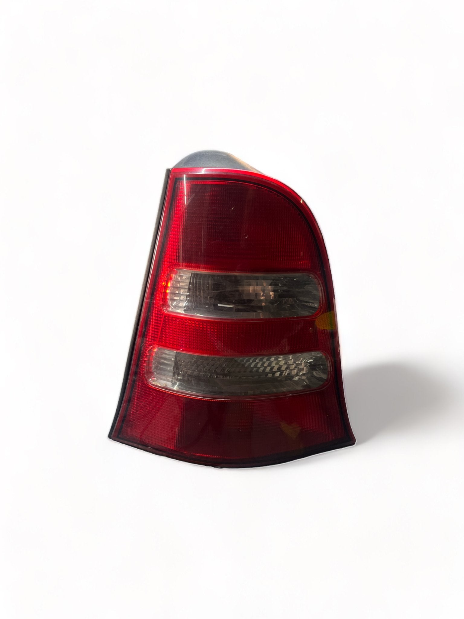 Faro / Fanale posteriore sinistro MERCEDES-BENZ CLASSE A W168 cod: 08-440-1918l-B - F&P CRASH SRLS - Ricambi Usati